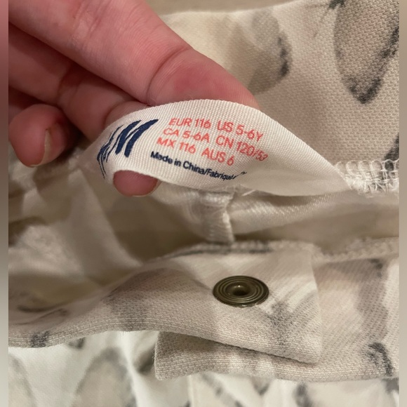 H&M girls’ pants, two pairs. - Picture 5 of 7